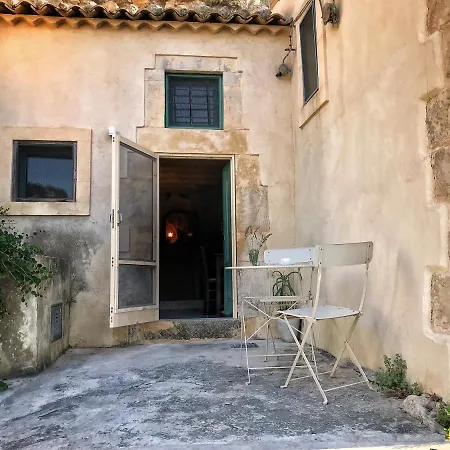 Σπίτι διακοπών Il Corvo Di Pietra