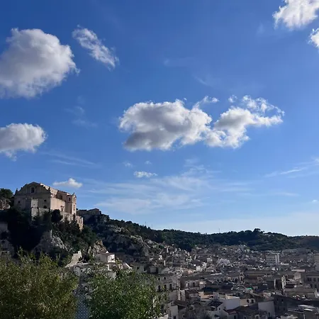 Il Corvo Di Pietra Σπίτι διακοπών Scicli